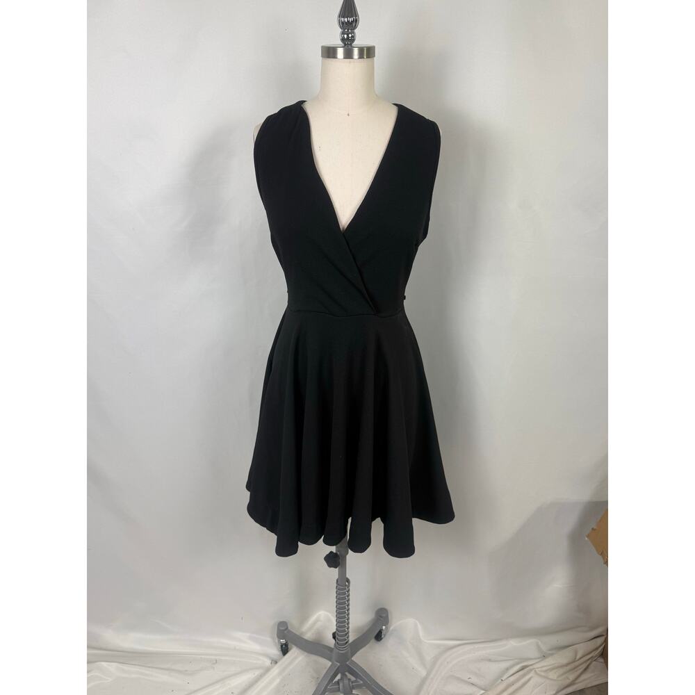 KToo Black Deep V‎ Med/Large Skater Little Black Dress Stretchy Mini Feminine